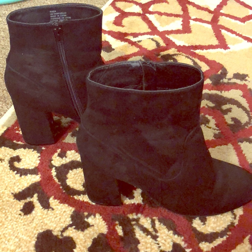 Black just fab booties size 10